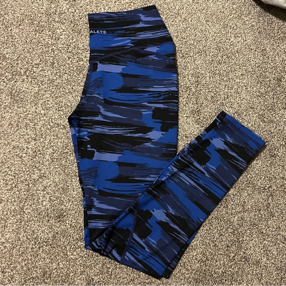 Alphalete Leggings - Picture 2 of 6